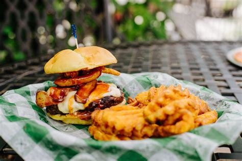 The Perfect Pairing: Beer and Burgers at Mascots Bar and Grill